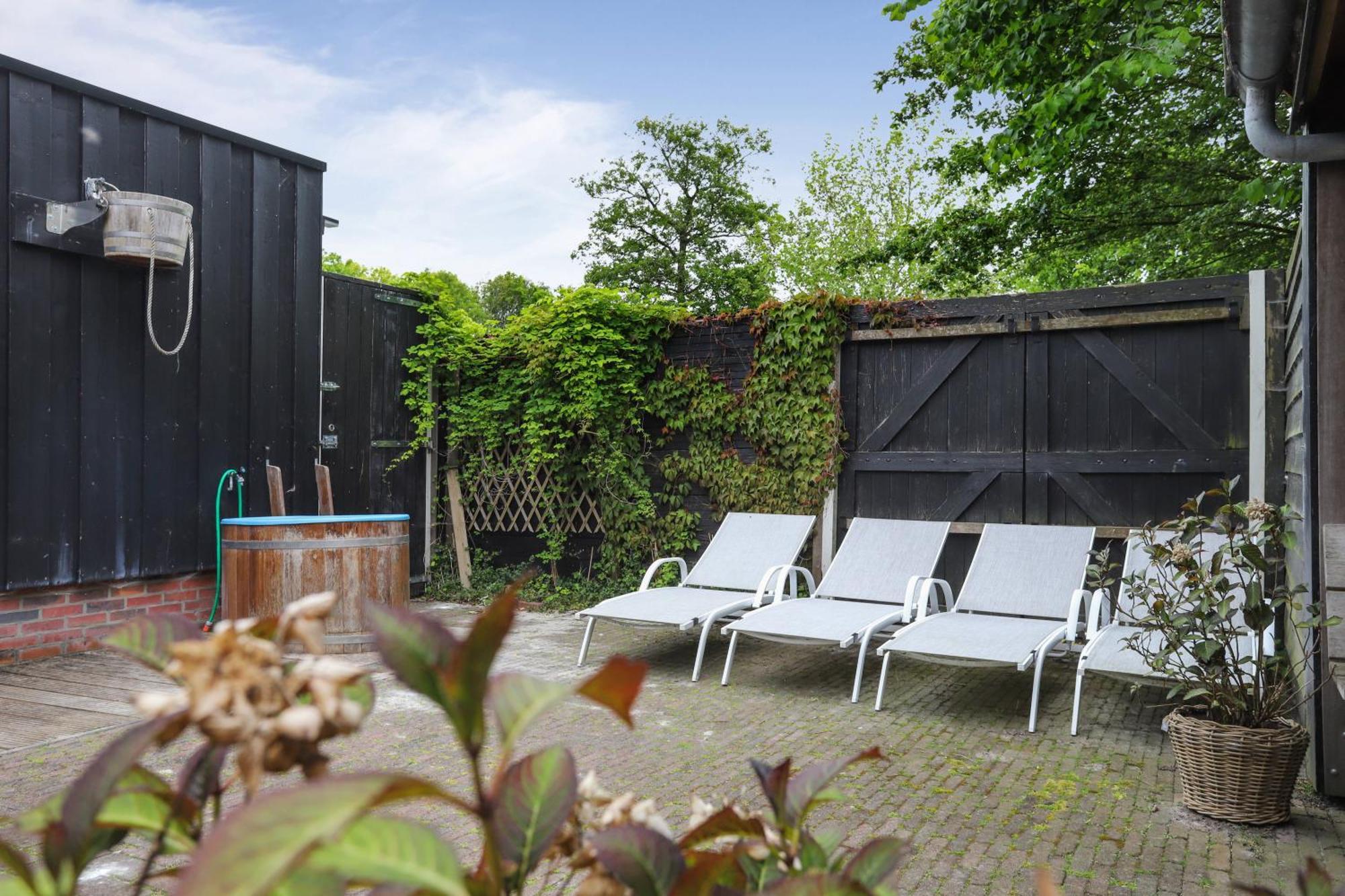 B&B - Sauna D'Olle Pastorie Vierhuizen エクステリア 写真